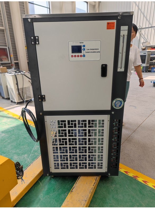 密闭型DLSB‑100/30低温冷却液循环泵 100L -30℃实验室制冷设备 - 细节实拍